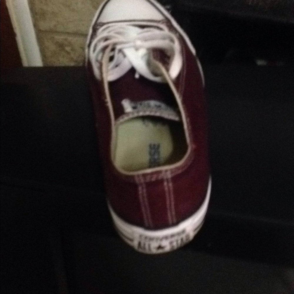 Converse - Picture 2 of 3